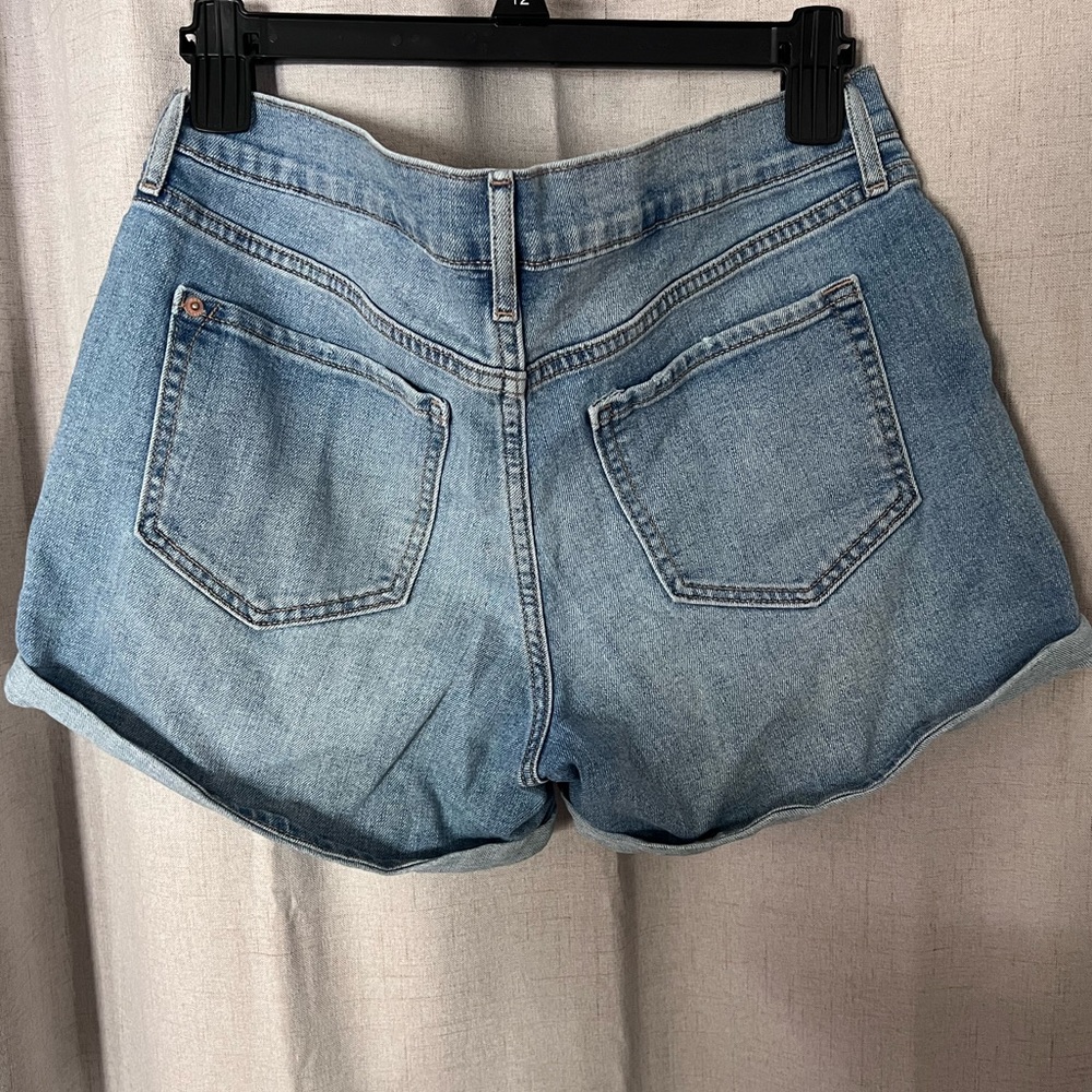 Old Navy Size 6 denim shorts